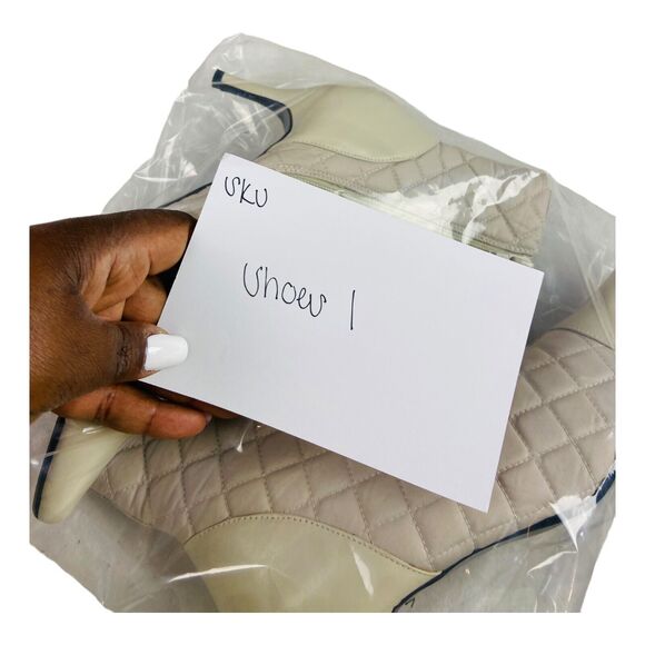 Womens Pointed Toe White Heeled Quilted Zip Ankle Boots Size 8B - Picture 10 of 10